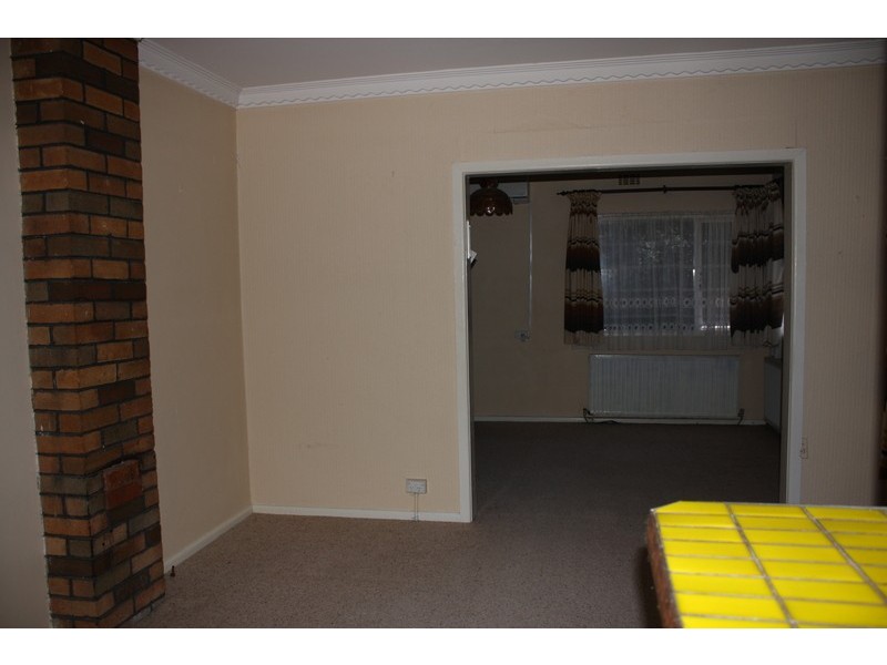 4 Amos, Cooma NSW 2630