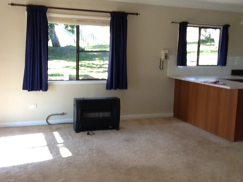 54 Old Mill Rd, Cooma NSW 2630