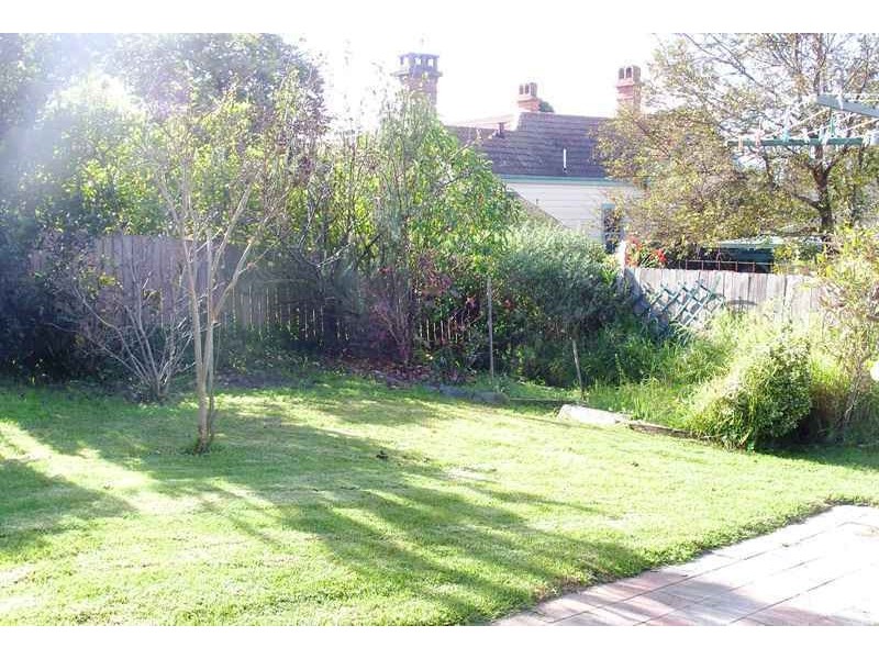 3 Sattler St, Bega NSW 2550