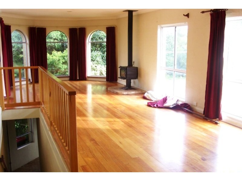 24 Nelson St, Bega NSW 2550