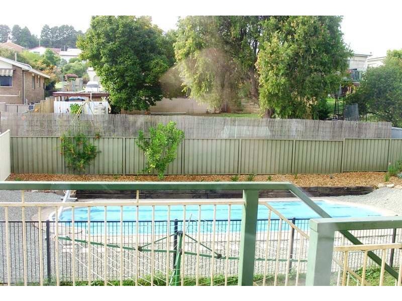 24 Nelson St, Bega NSW 2550