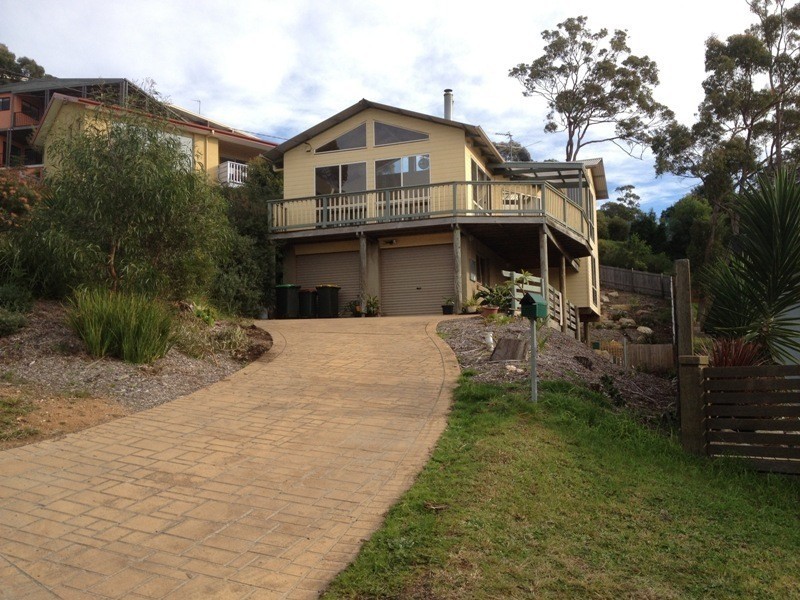 7 Sapphire Crescent, Merimbula NSW 2548