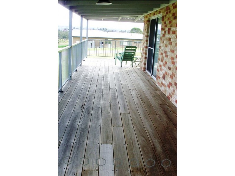 54  Glen Mia Drive, Bega NSW 2550