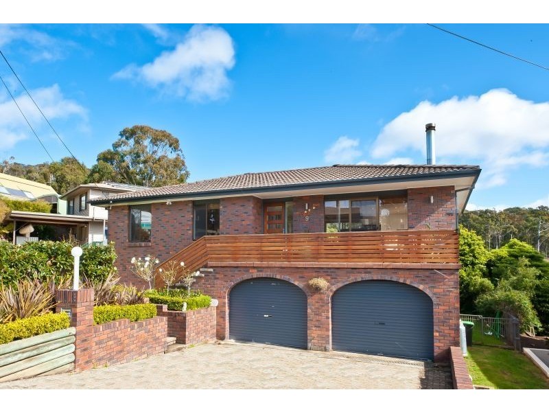 9 Bayview Drive, Tathra NSW 2550