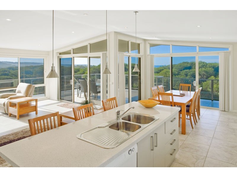 1/4C Surf Circle, Tura Beach NSW 2548