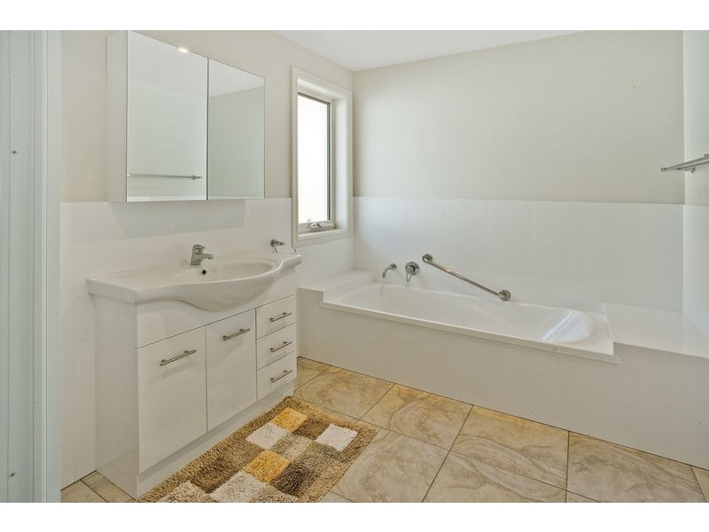 1/4C Surf Circle, Tura Beach NSW 2548