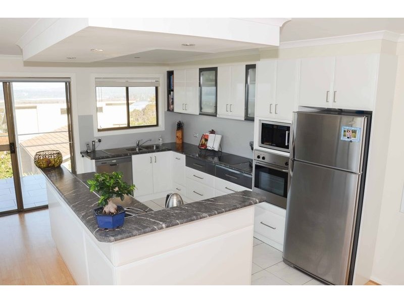 12    Seaview Ave, Merimbula NSW 2548