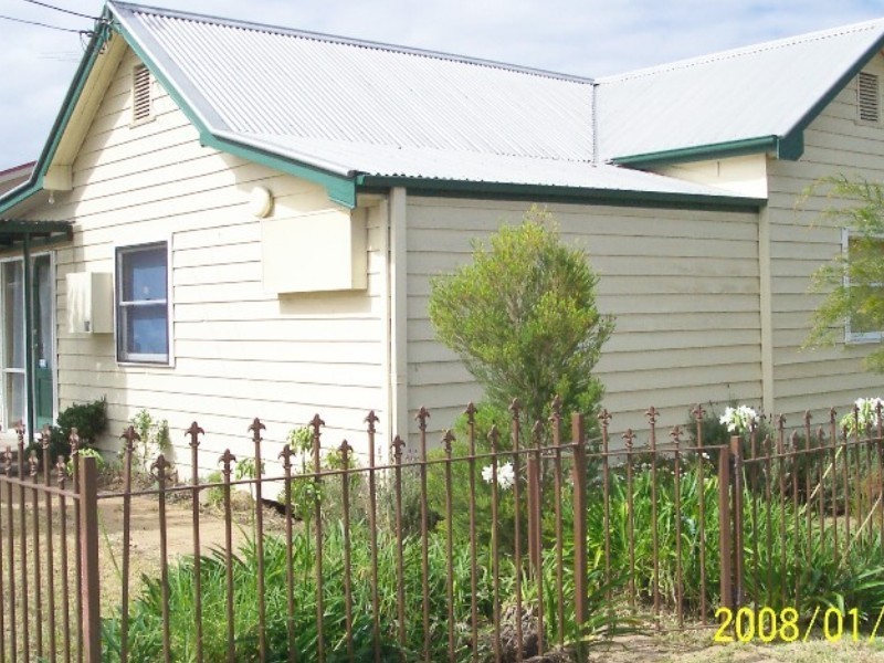 B/20 Mitchell STREET, Eden NSW 2551