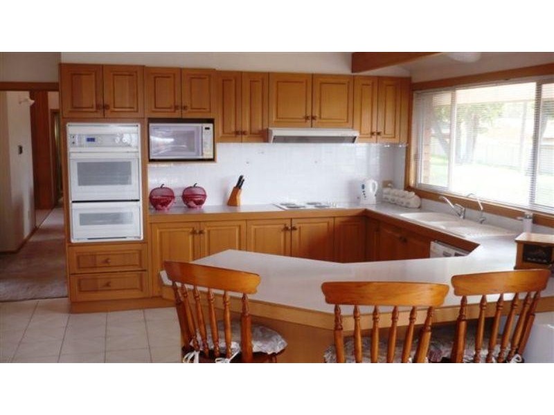 13 Beachview Crt, Tura Beach NSW 2548