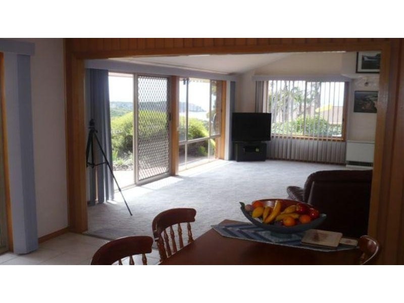 13 Beachview Crt, Tura Beach NSW 2548