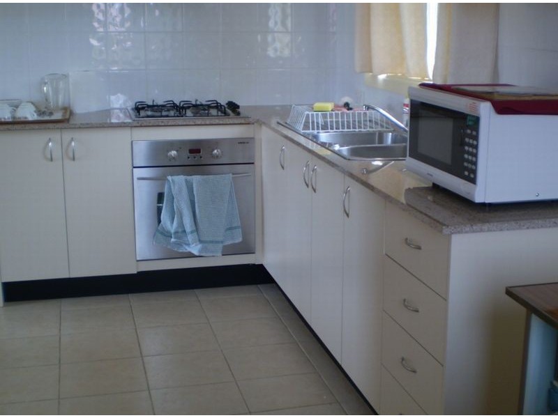 6/237 Sharp St, Cooma NSW 2630