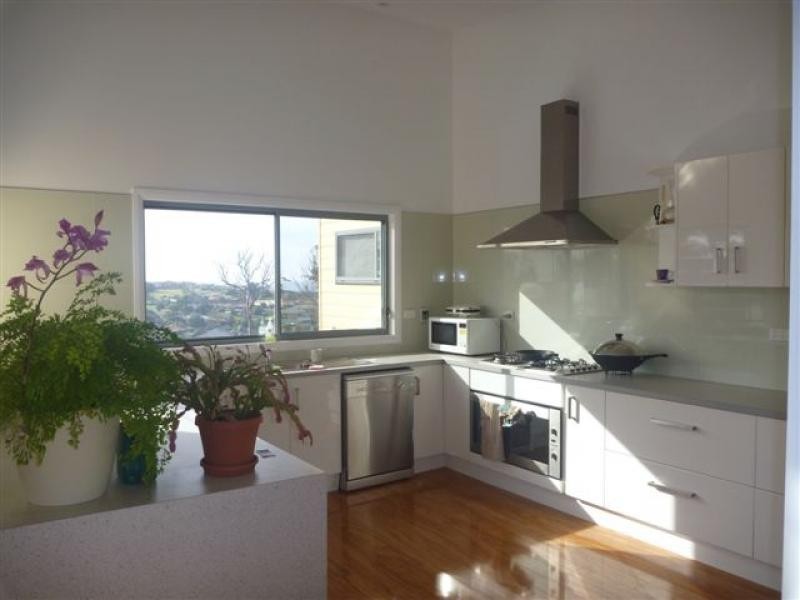 3 Emily LANE, Tura Beach NSW 2548