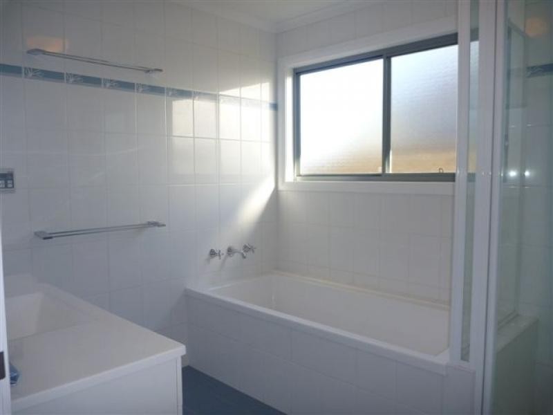 3 Emily LANE, Tura Beach NSW 2548