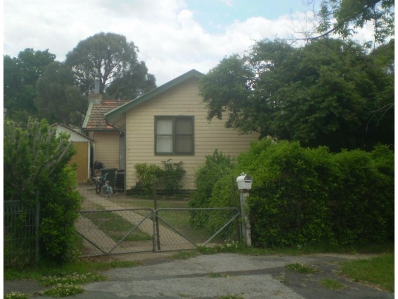 39 Baroona Avenue, Cooma NSW 2630