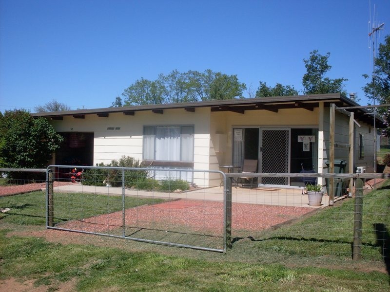 12 Cosgrove STREET, Adaminaby NSW 2629