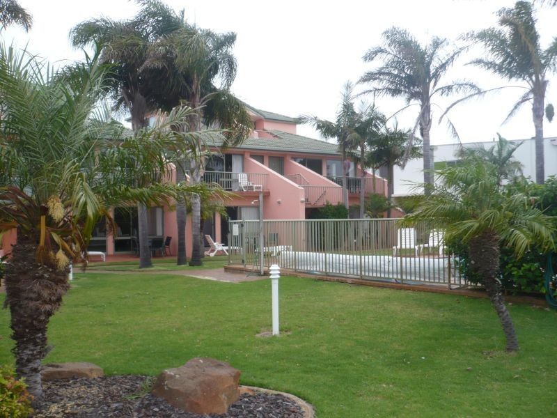 18/10 – 16 Marine PARADE, Merimbula NSW 2548