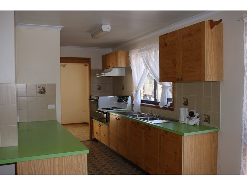 5 Kiah Avenue, Cooma NSW 2630