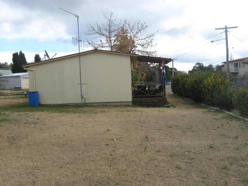 10 Nulgarra Place, Cooma NSW 2630