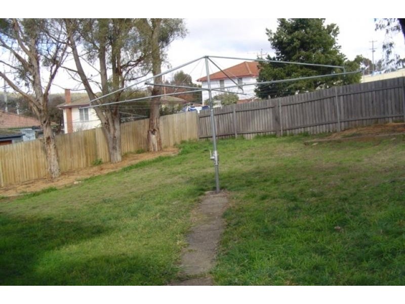 18 Stephen STREET, Bombala NSW 2632