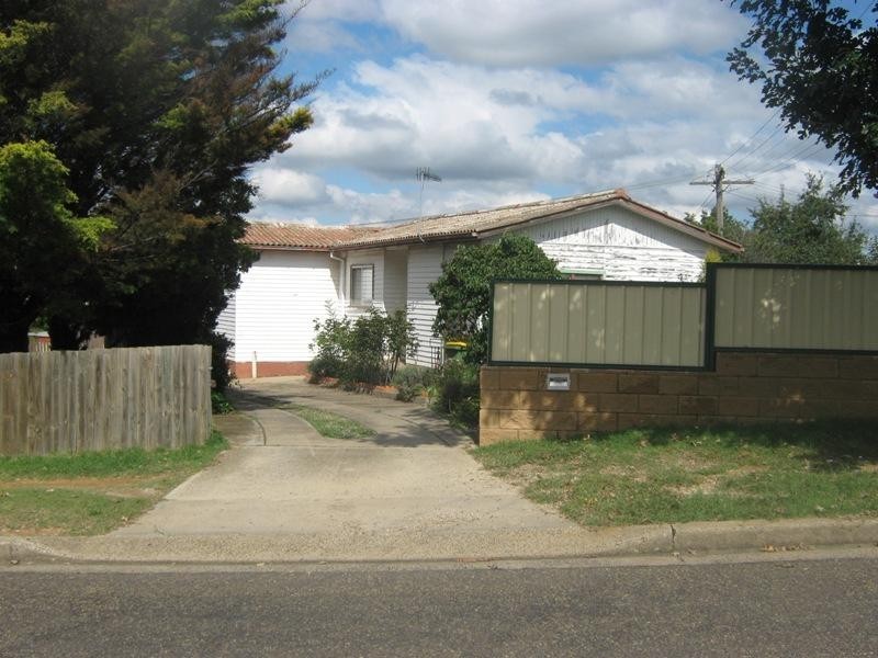 67 Wangie STREET, Cooma NSW 2630
