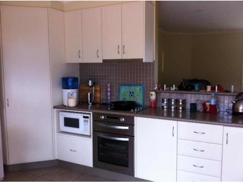 9a The Crest, Merimbula NSW 2548