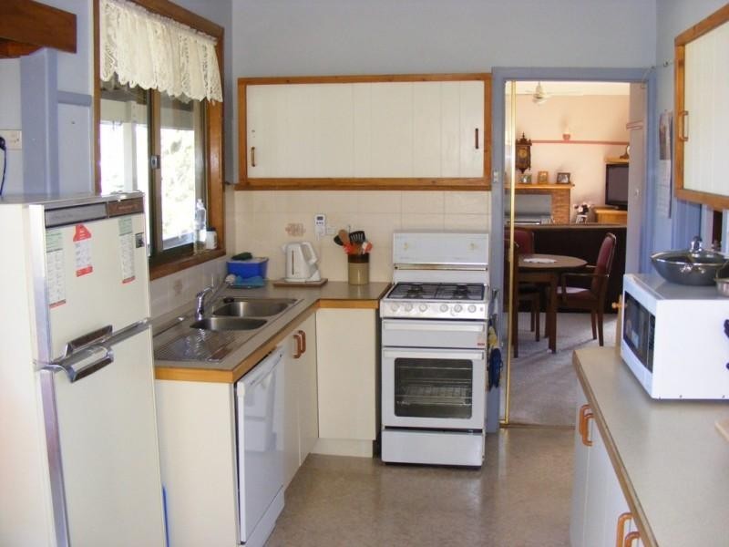 3 Cross STREET, Bega NSW 2550