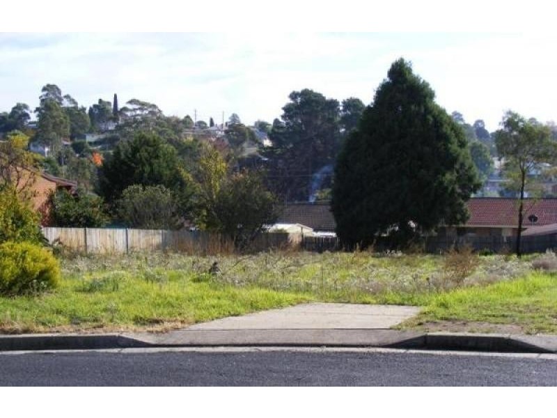 3 Game CRESCENT, Bega NSW 2550