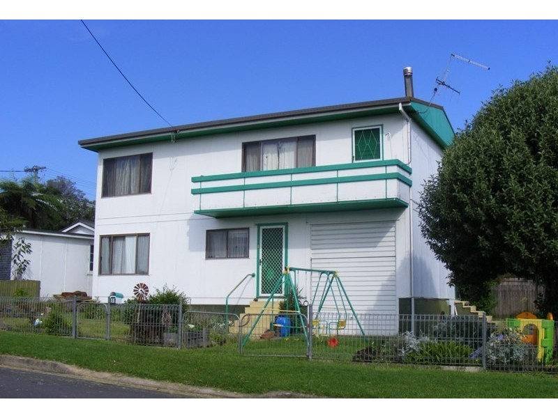 15 Gordon STREET, Bega NSW 2550