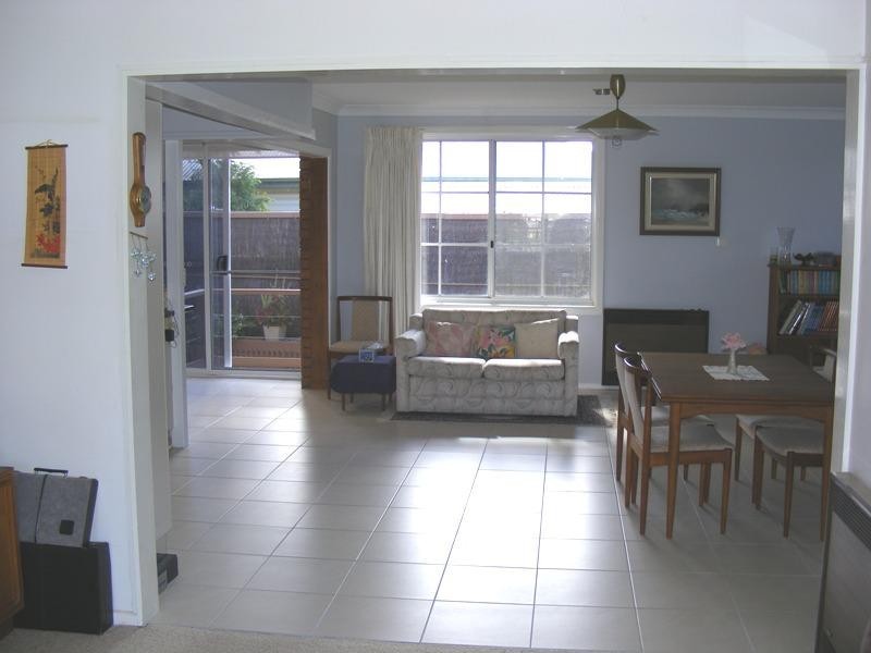 21 Howard Ave, Bega NSW 2550