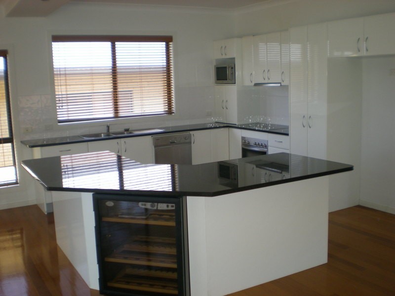 2/23c Elizabeth Parade, Tura Beach NSW 2548