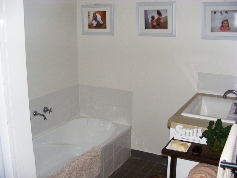 98 Rawlinson Street, Bega NSW 2550