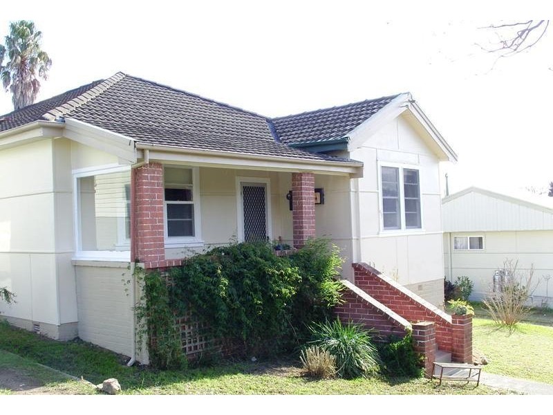 53 Eden St, Bega NSW 2550