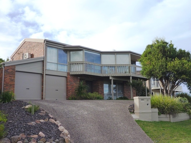 33 Surf Circle, Tura Beach NSW 2548