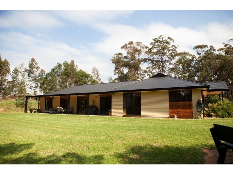 29 Strathmore Cres, Kalaru NSW 2550