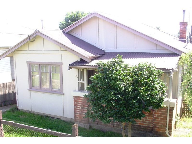 27 Parker St, Bega NSW 2550