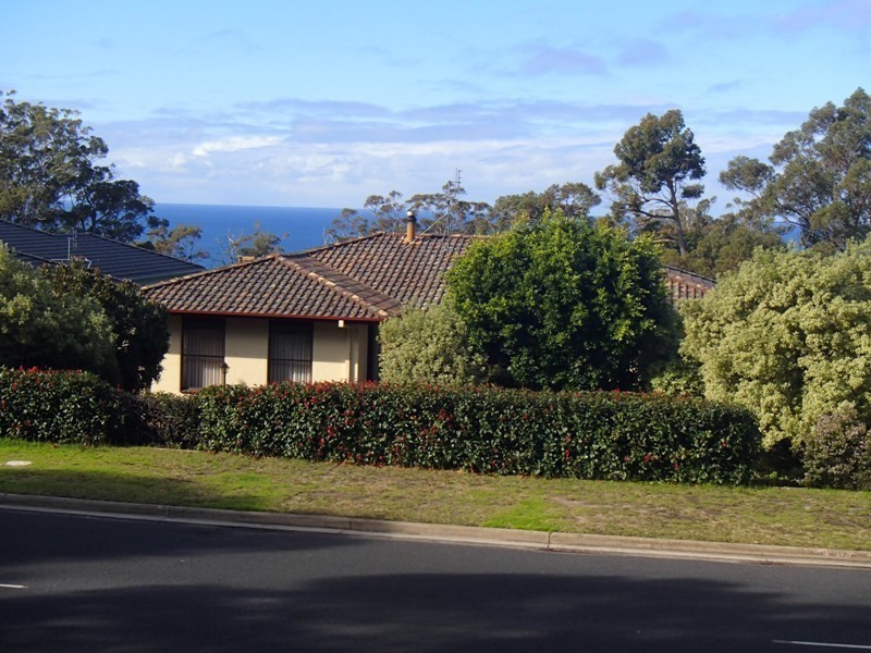 28 Golf Circuit, Tura Beach NSW 2548