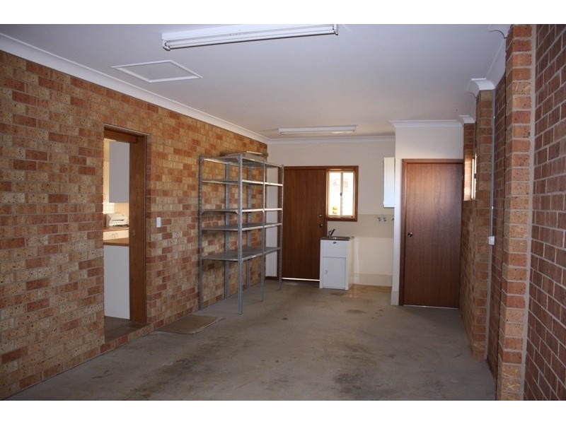 16 East Camp Drive, Cooma NSW 2630