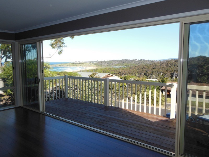 43 Surf Circle, Tura Beach NSW 2548