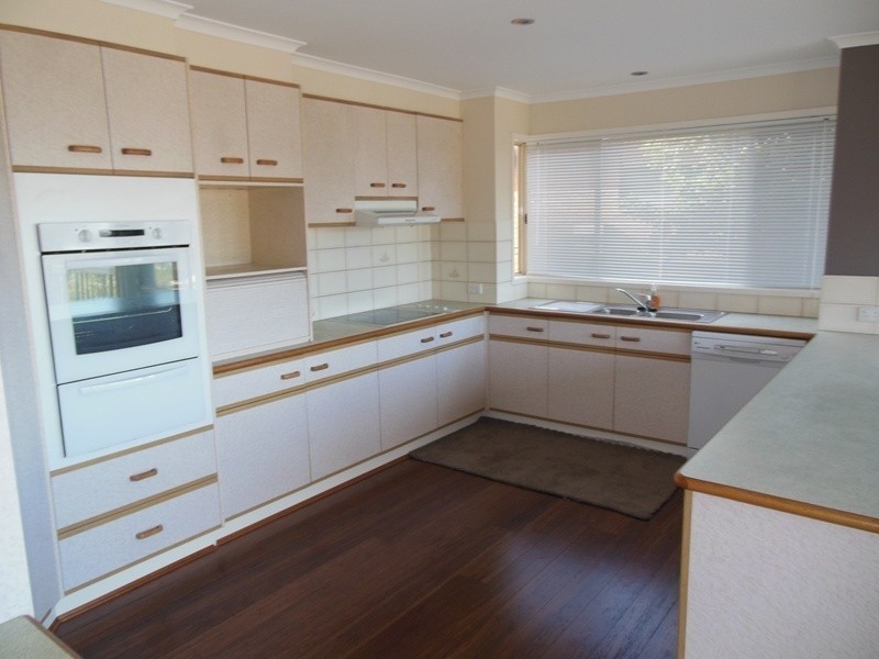 43 Surf Circle, Tura Beach NSW 2548