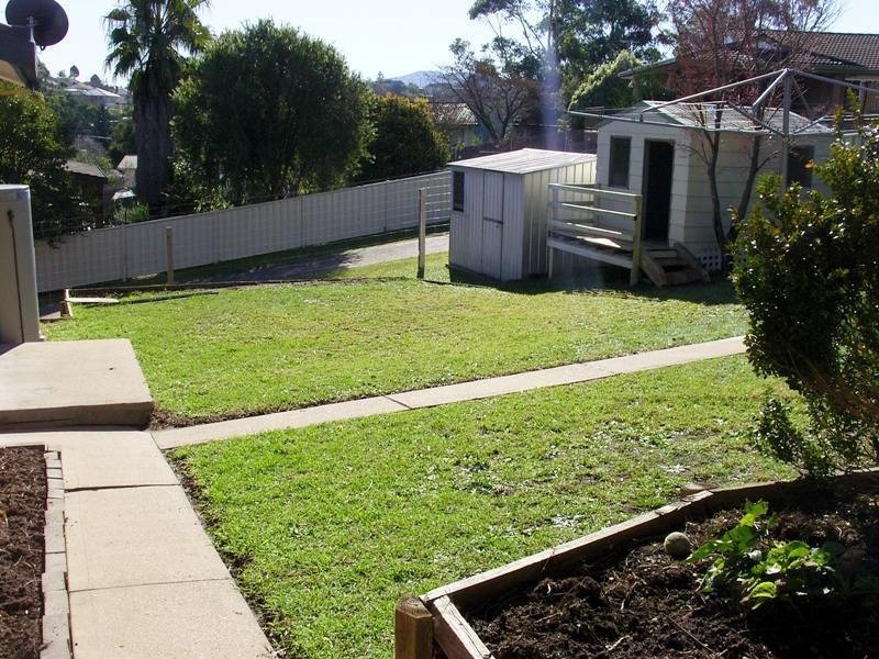 16 Laws Drive, Bega NSW 2550