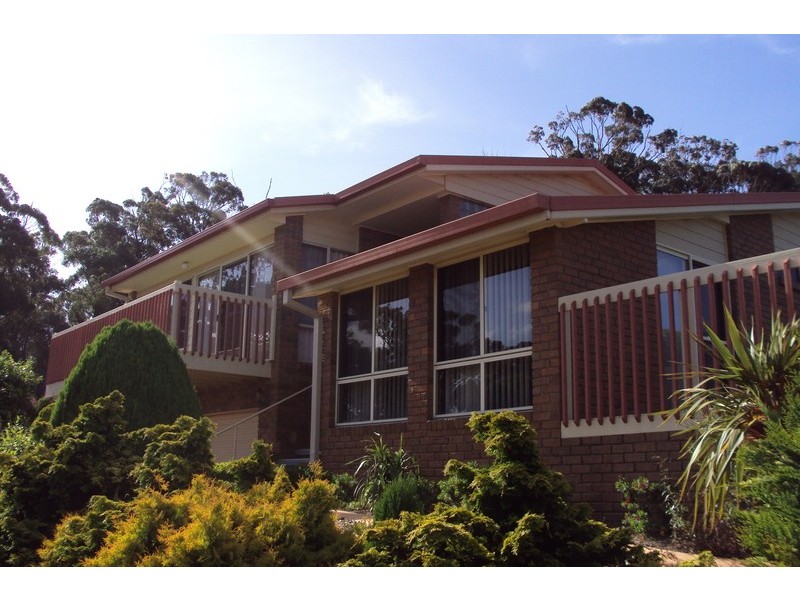 37 Telopea Crescent, Tura Beach NSW 2548