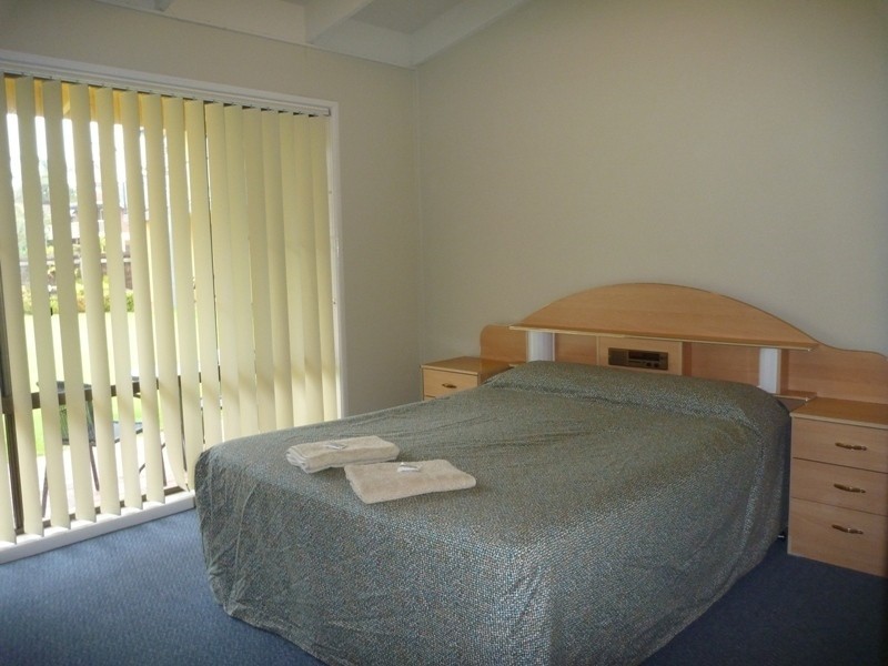 2/4 Calendo Court, Merimbula NSW 2548