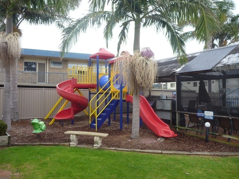 2/4 Calendo Court, Merimbula NSW 2548