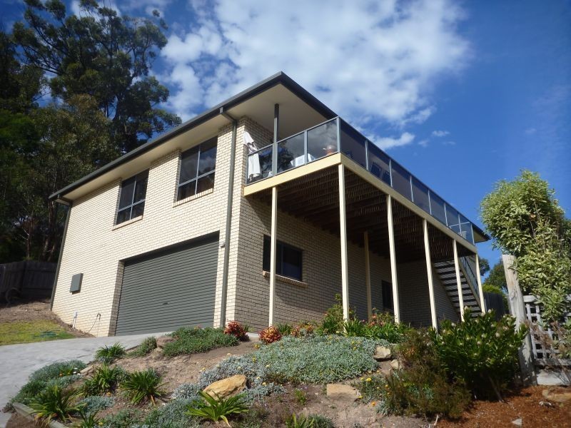 2/10 Trevally Terrace, Merimbula NSW 2548