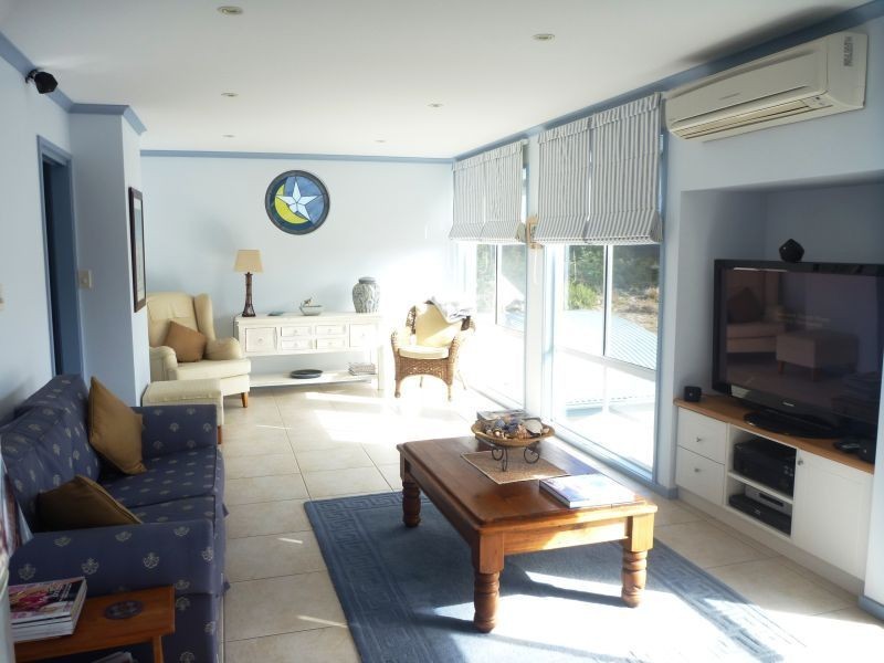 2 Casey Jayne Court, Tura Beach NSW 2548