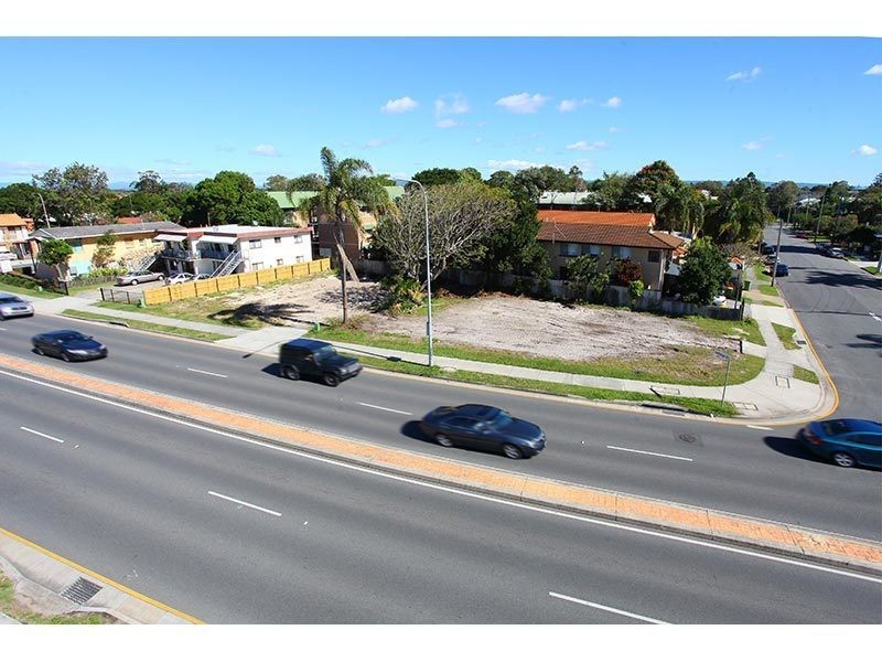 98 Frank Street, Labrador QLD 4215