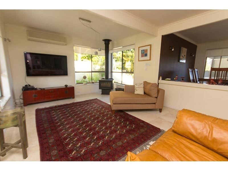 13 Bartlett Avenue, Nerang QLD 4211