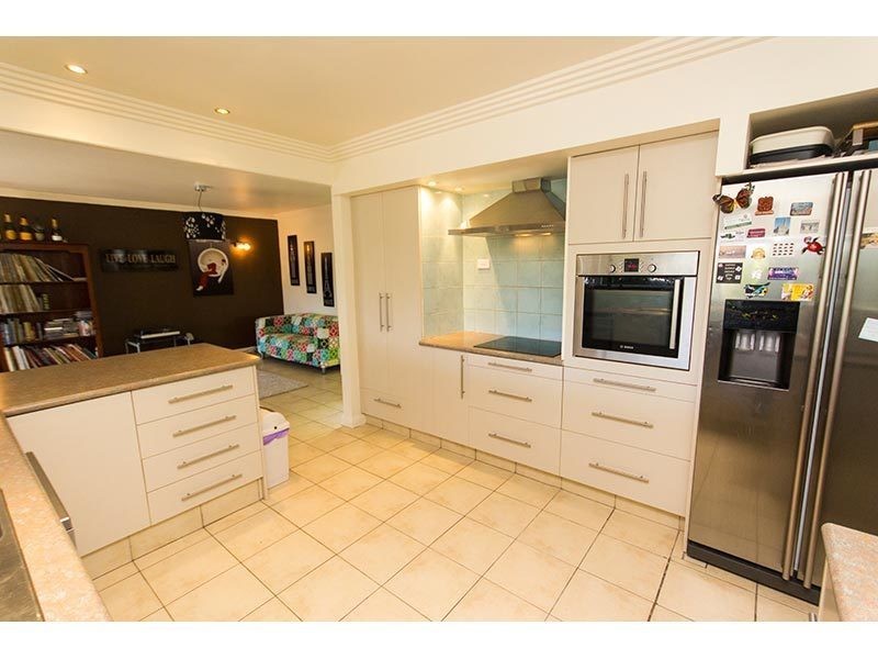 13 Bartlett Avenue, Nerang QLD 4211