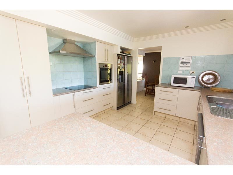 13 Bartlett Avenue, Nerang QLD 4211