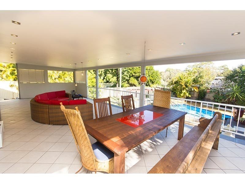 13 Bartlett Avenue, Nerang QLD 4211